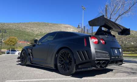 Nissan GTR Frozen Black Varis kit 73