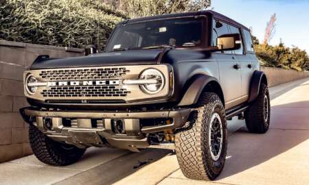 Bronco matt black wrap 2