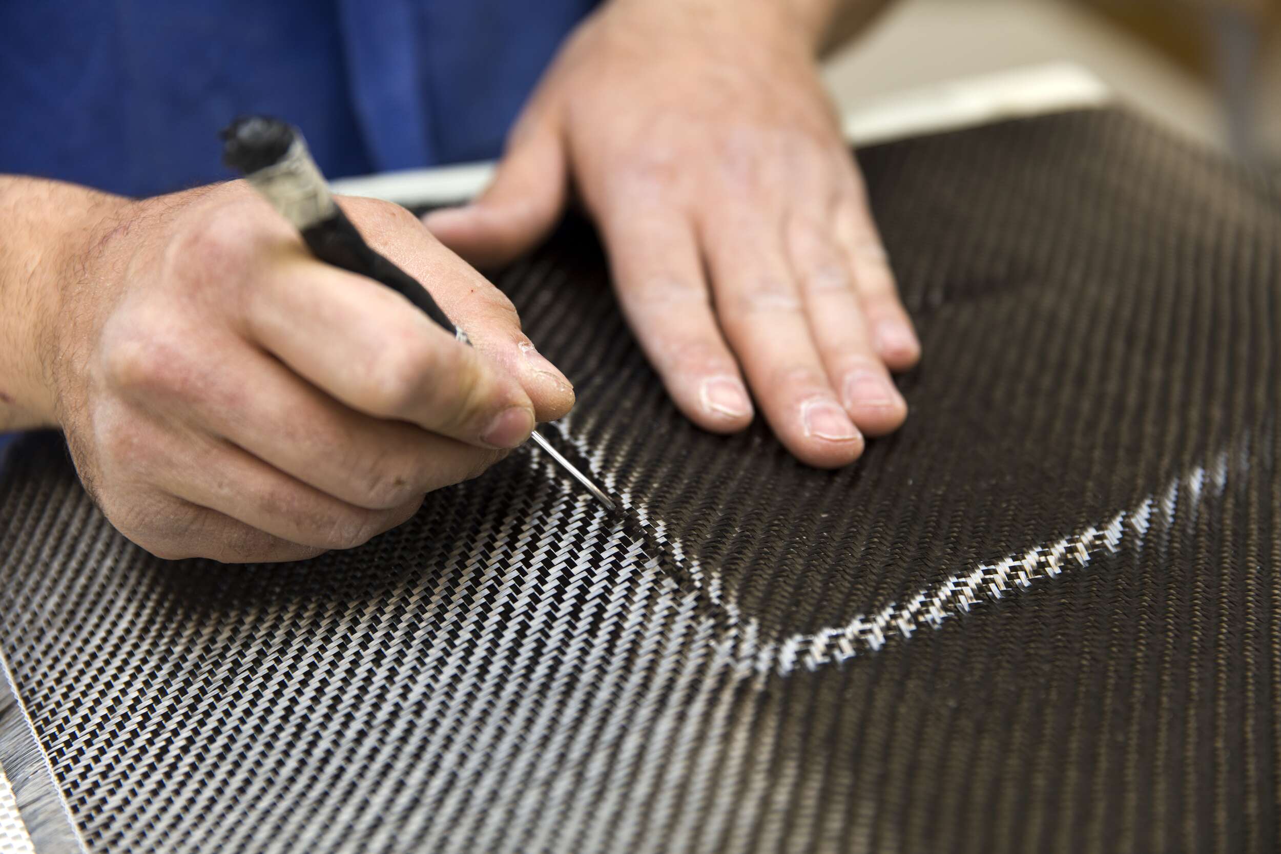 Transformeer je voertuig met Carbon Fiber Car Wraps: Een hightech en stijlvolle keuze