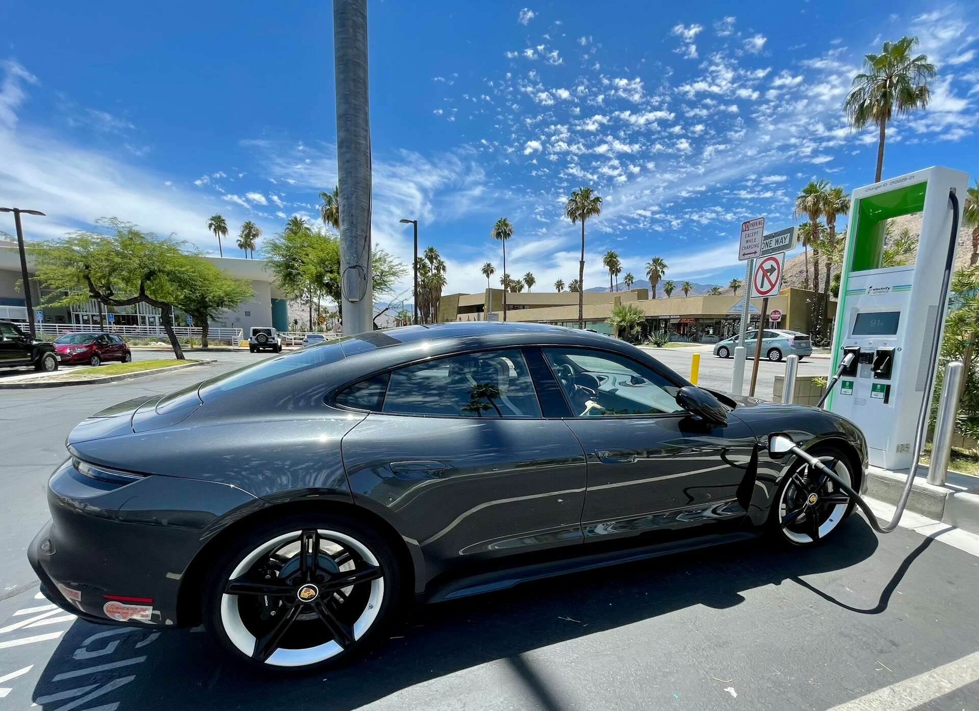 Paint Protection Film for Electric Vehicles: Preserving Eco-Friendly Style with 2wrap.com