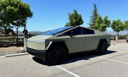 Tesla Cybertruck Khaki - 1