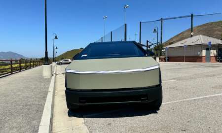 Tesla Cybertruck Khaki - 12