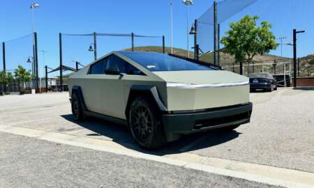 Tesla Cybertruck Khaki - 14