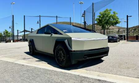 Tesla Cybertruck Khaki - 15