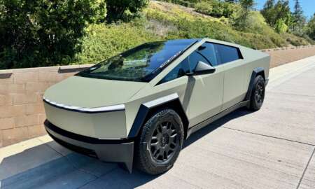 Tesla Cybertruck Khaki - 26