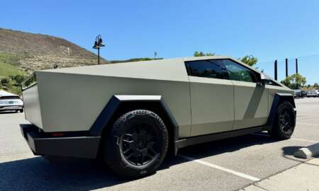 Tesla Cybertruck Khaki - 8