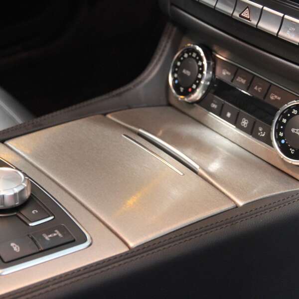 Interior wrap dashboard 3